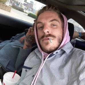 Meet your Posher, Dillon